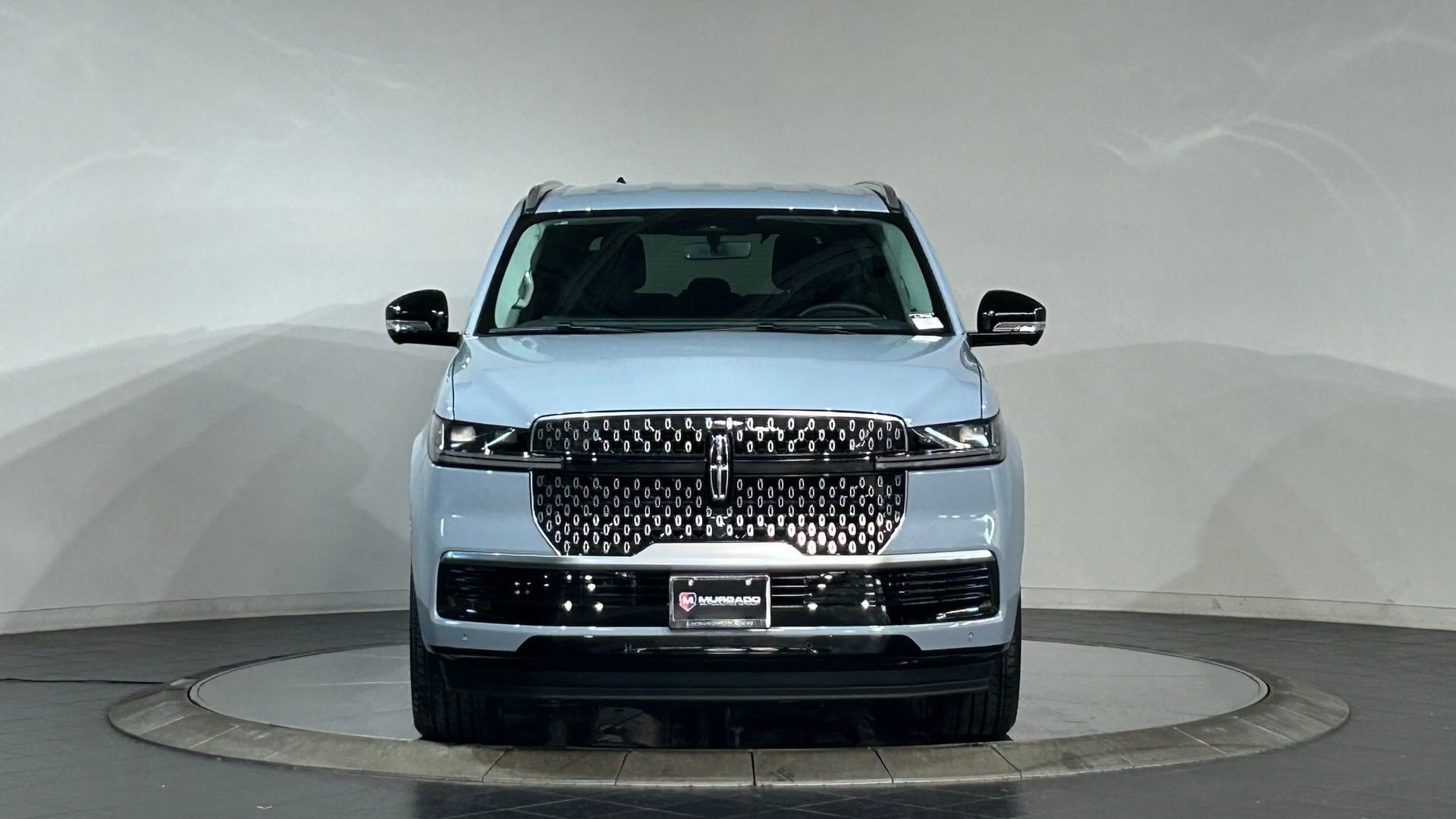 New 2026 Lincoln Navigator Premiere AWD/4WD image 3