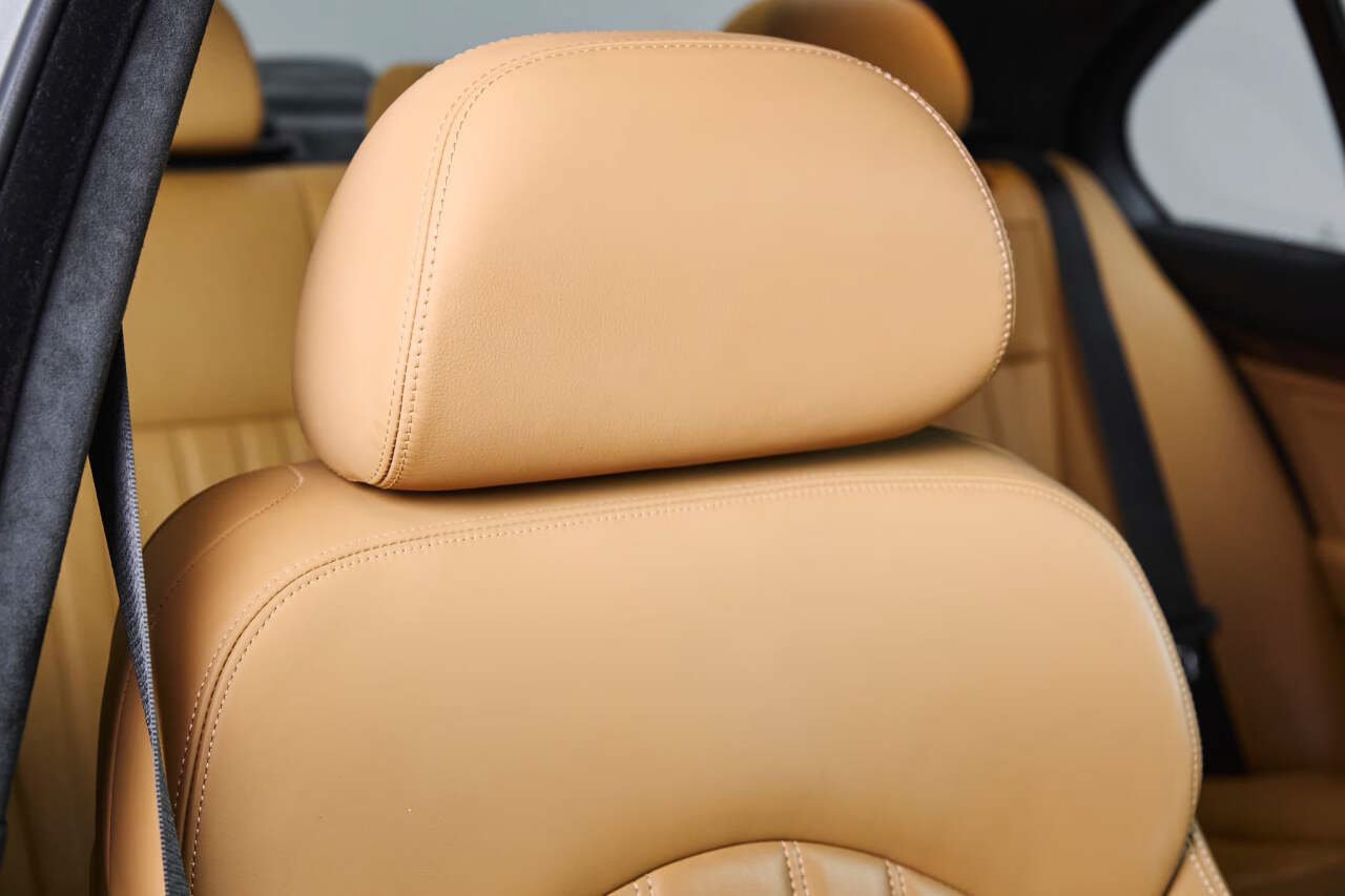 Used 2003 BMW M5 RWD image 47