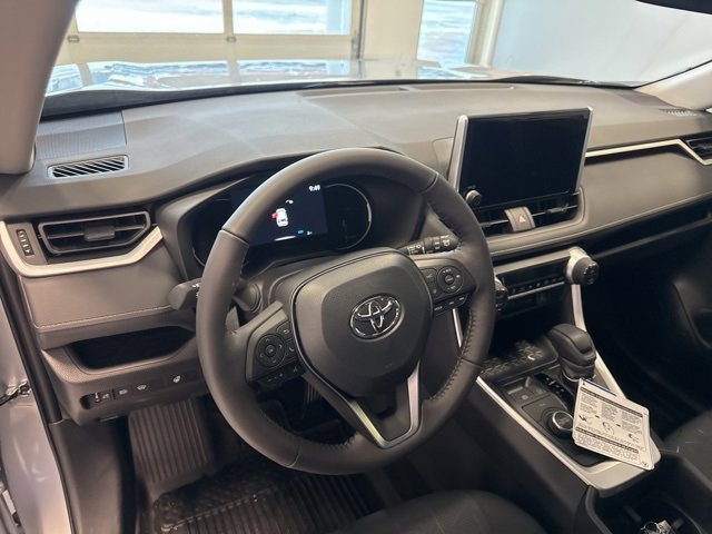 New 2025 Toyota RAV4 XLE image 19