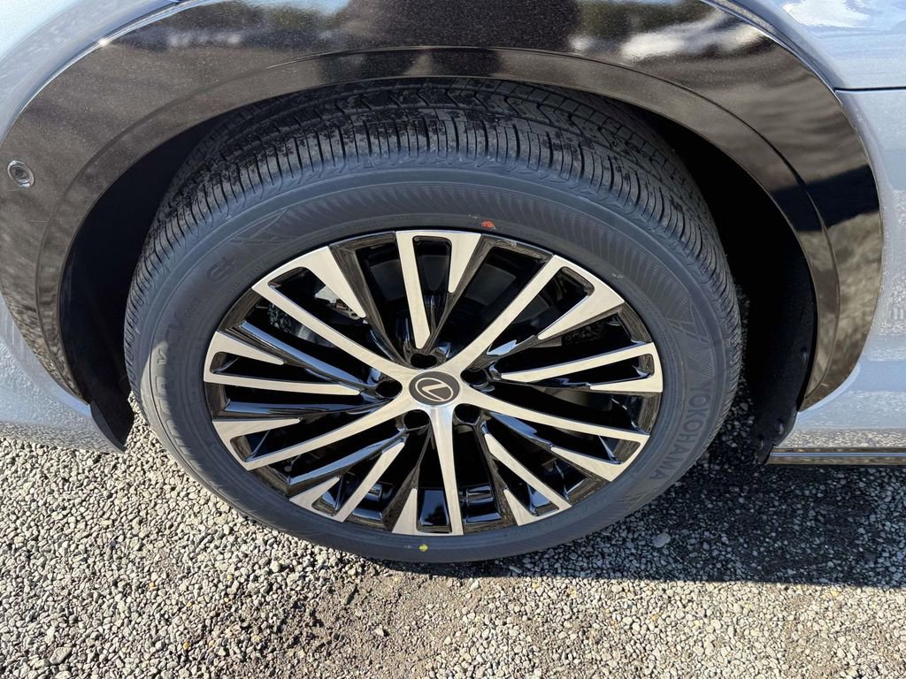 New 2026 Lexus RZ 450e Premium image 7