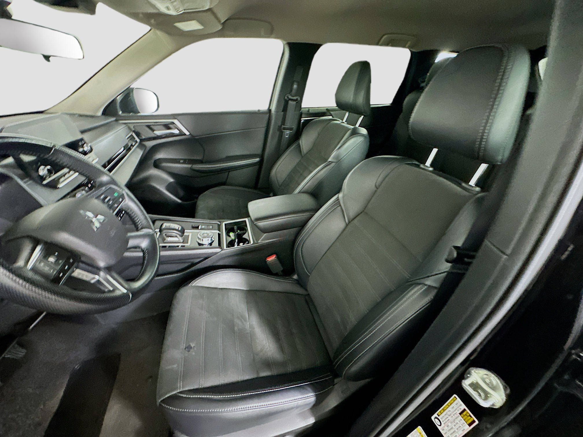 Used 2024 Mitsubishi Outlander SE AWD/4WD image 13