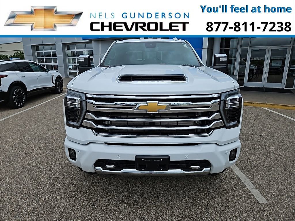 Used 2024 Chevrolet Silverado 3500 High Country w/ Z71 Off-Road Package image 2