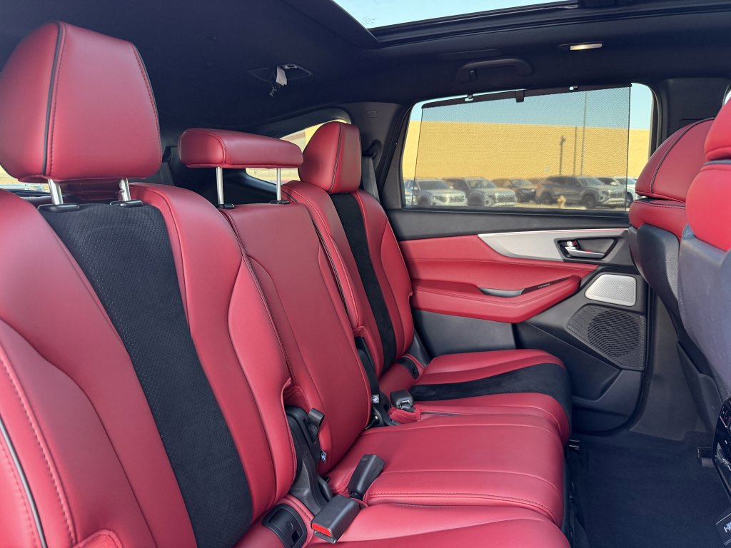 Used 2025 Acura MDX A-Spec image 42