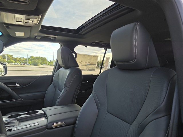 New 2026 Lexus LX 600 4WD w/ Luxury Package image 23