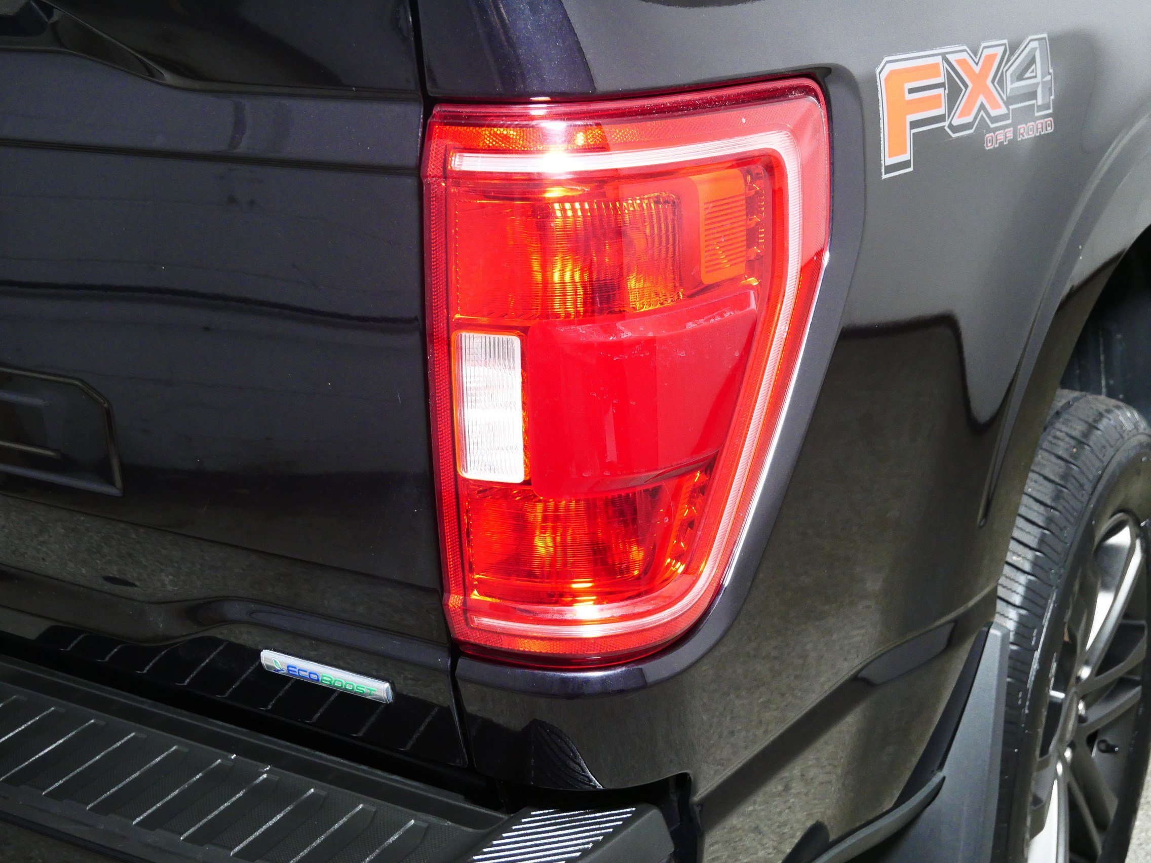 Used 2021 Ford F150 XLT w/ Equipment Group 302A High image 17