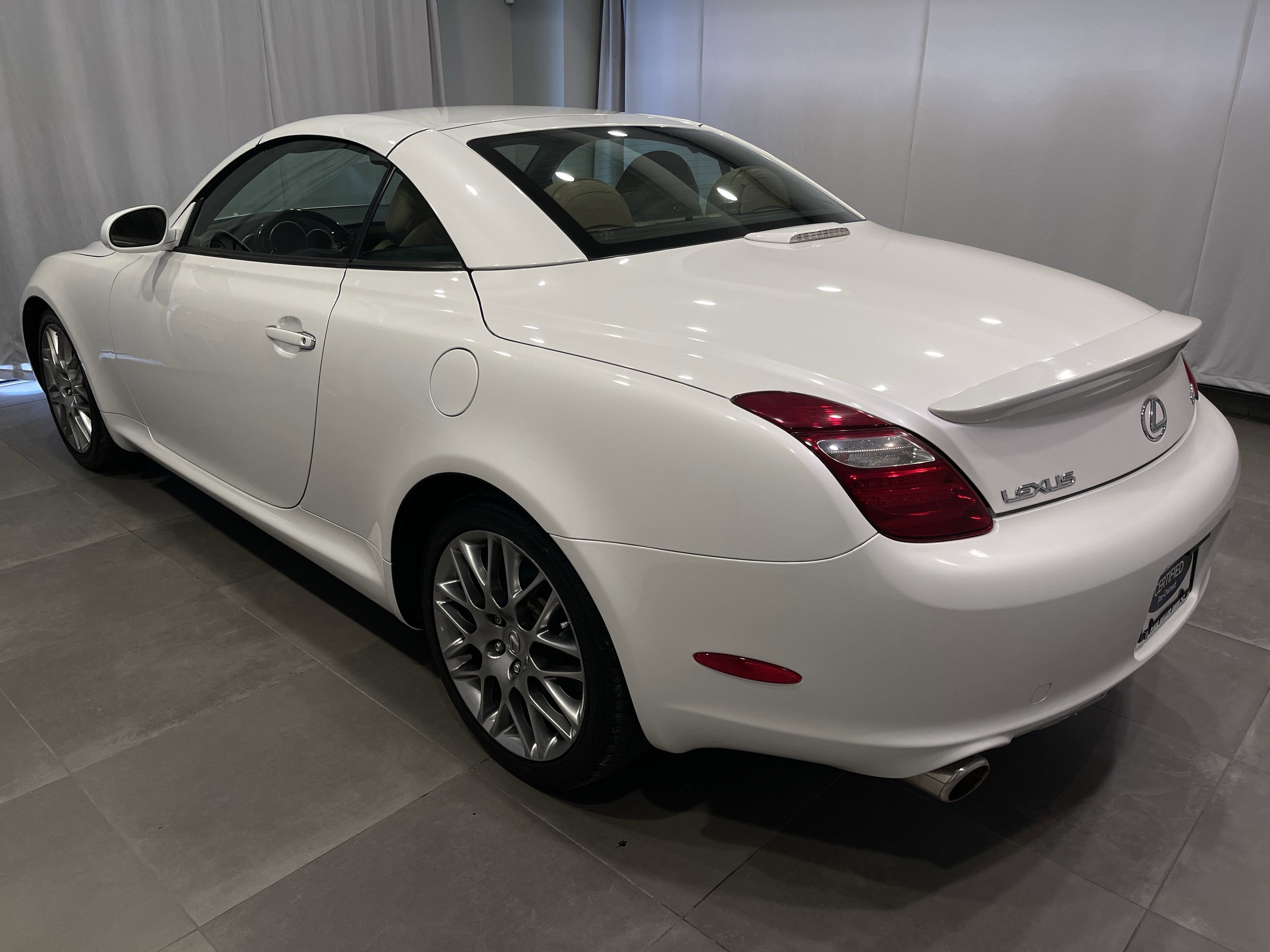 Used 2008 Lexus SC 430 Convertible RWD image 4