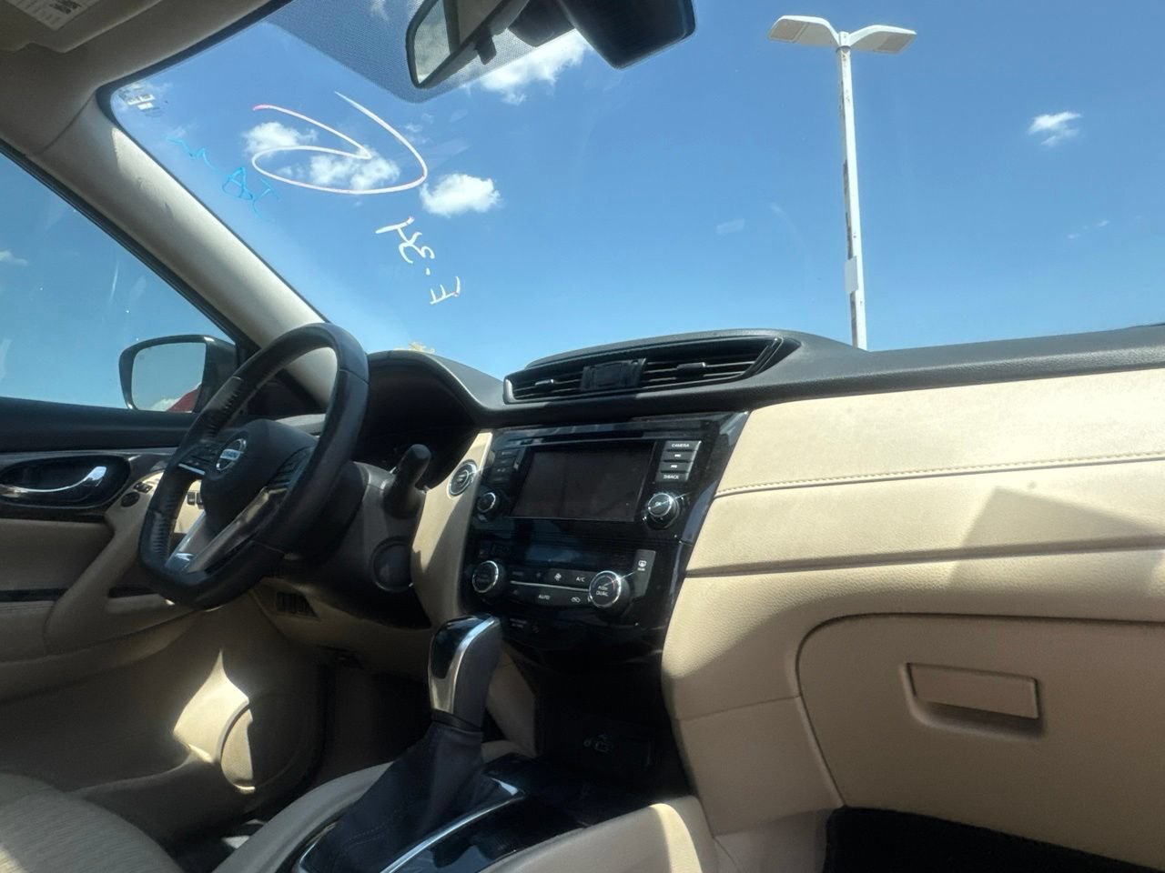 Used 2019 Nissan Rogue SV w/ Sun & Sound Touring Package FWD image 27