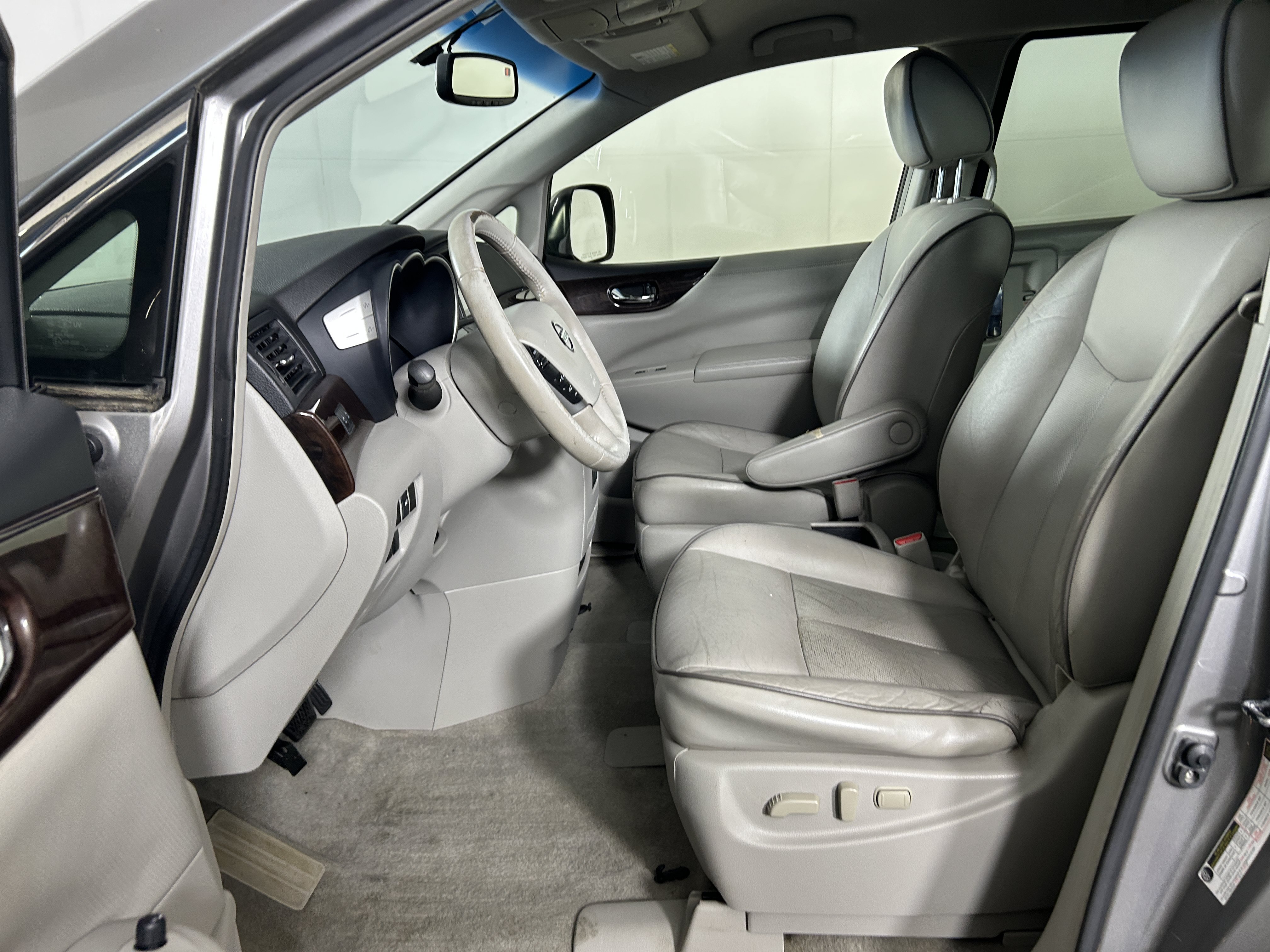 Used 2012 Nissan Quest SL FWD image 10