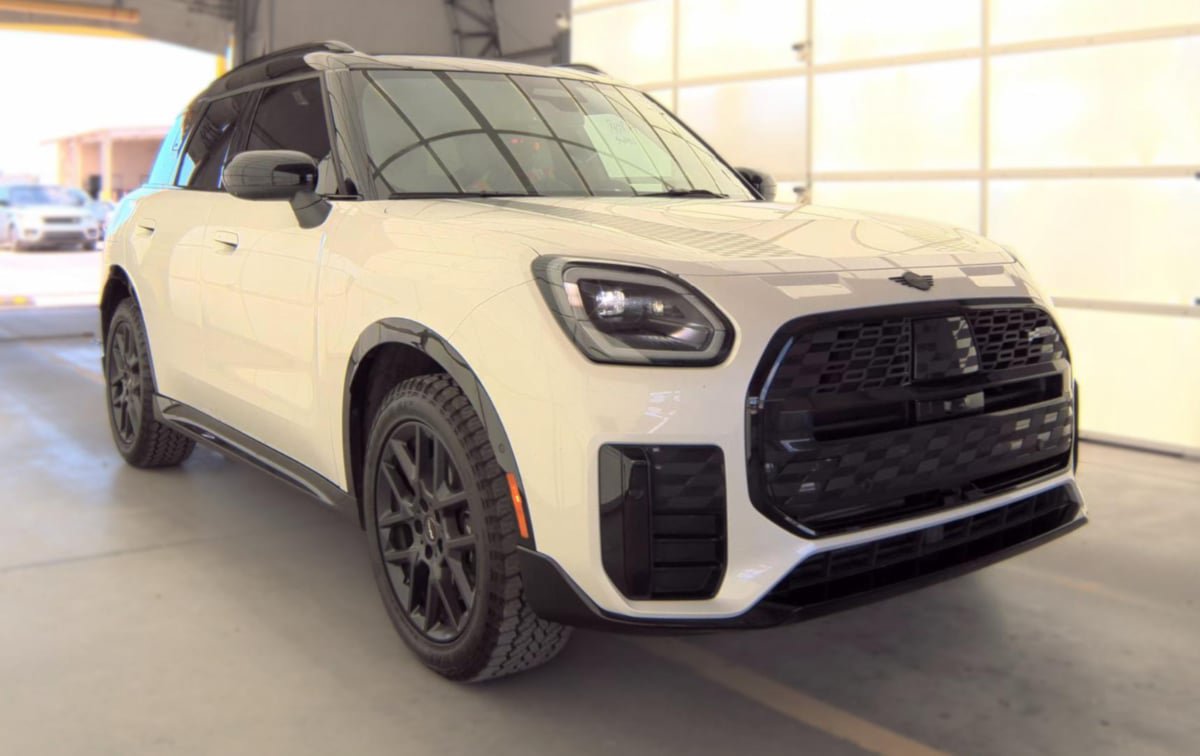 Used 2026 MINI Cooper Countryman S w/ Comfort Package Max AWD/4WD image 3