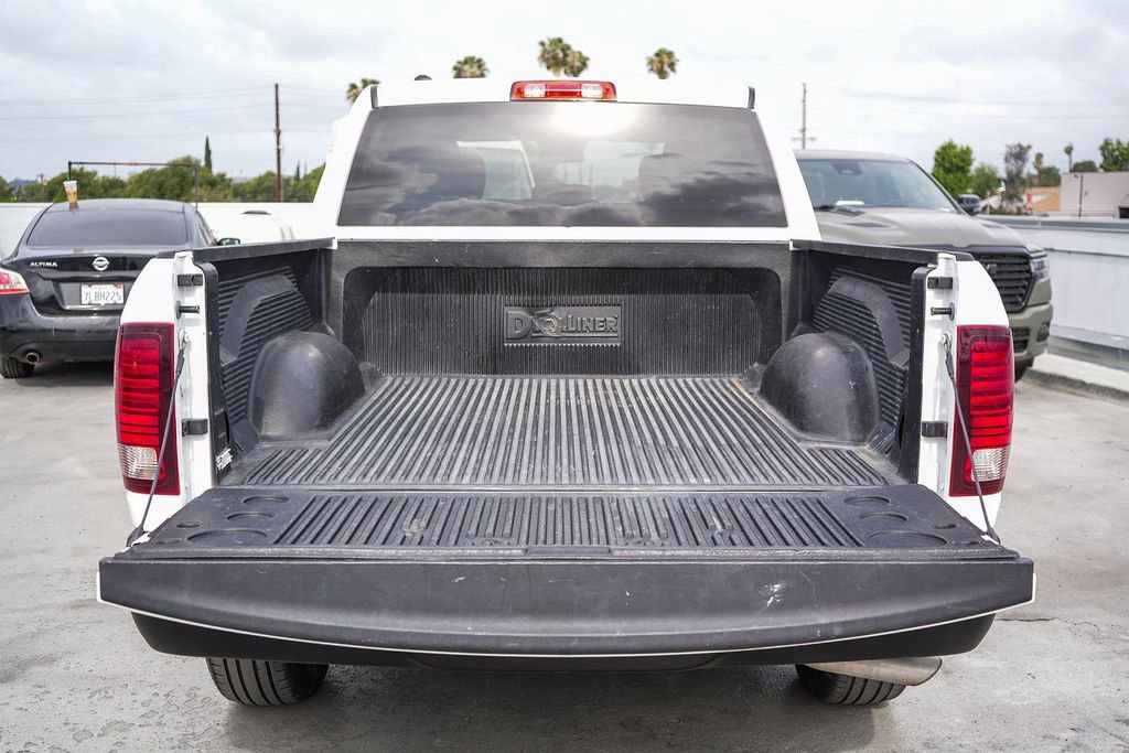 Used 2024 RAM 1500 Classic Warlock RWD image 26