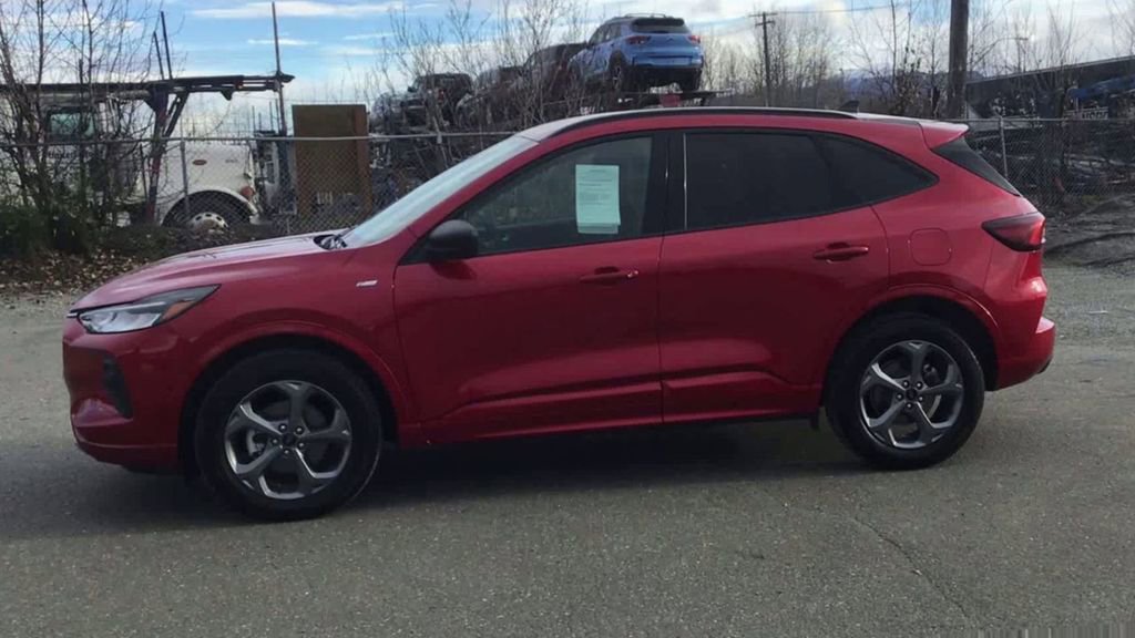 Used 2024 Ford Escape ST-Line w/ Tech Pack #1 image 5