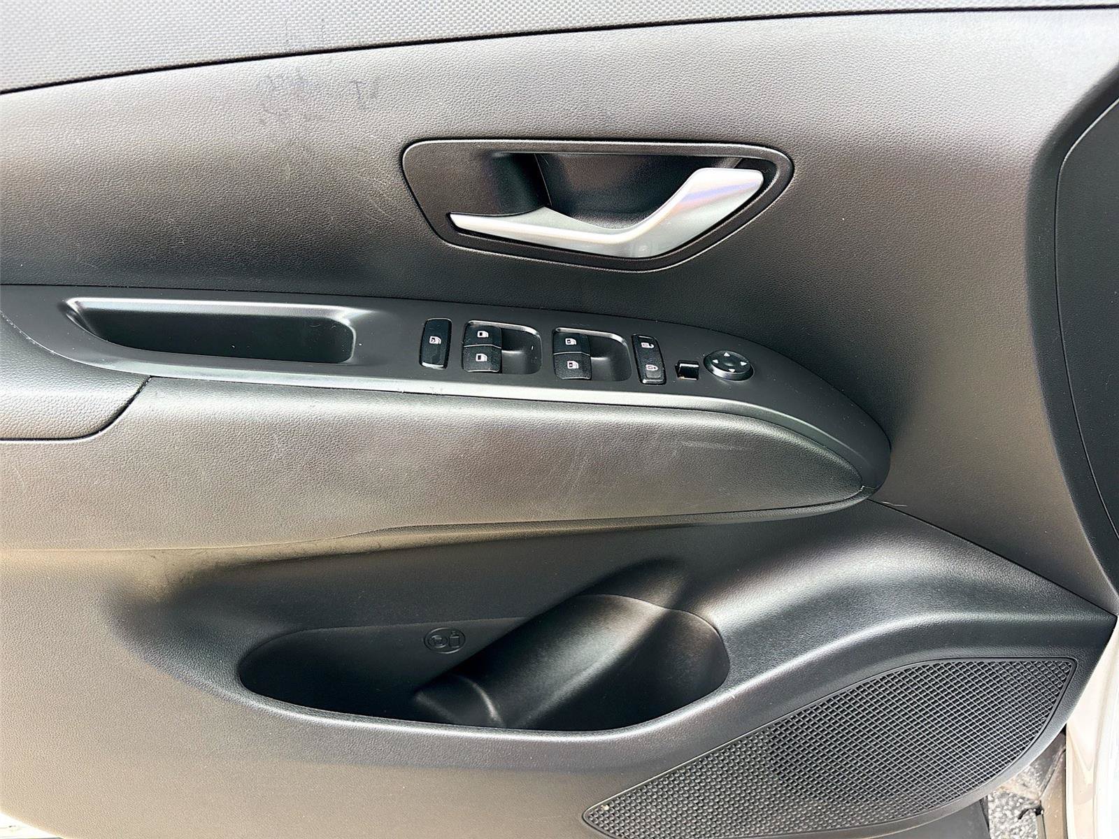 Used 2022 Hyundai Santa Cruz SEL FWD image 17
