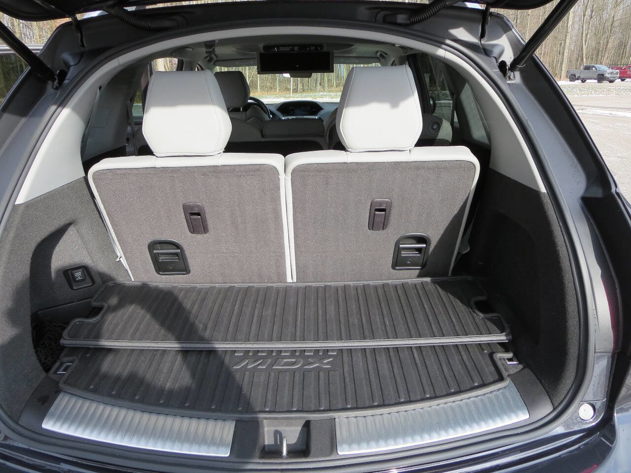 Used 2016 Acura MDX SH AWD w/Advance w/RES 4dr SUV image 16