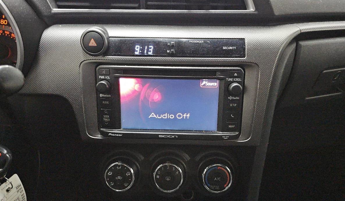 Used 2014 Scion tC FWD image 8
