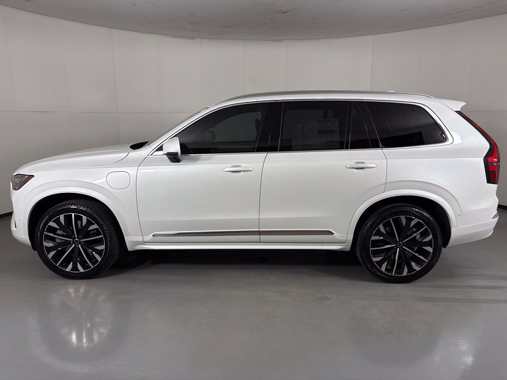 New 2026 Volvo XC90 T8 Plus w/ Protection Package AWD/4WD image 5