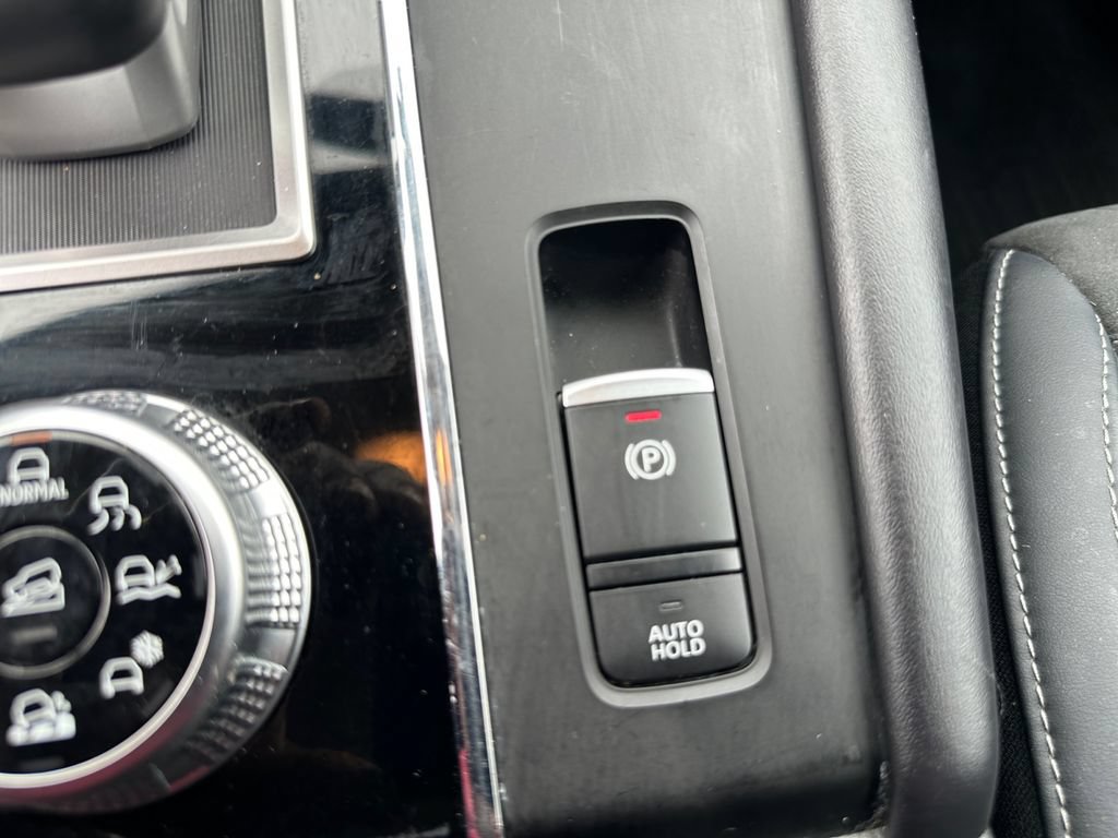 Used 2024 Mitsubishi Outlander SE AWD/4WD image 31