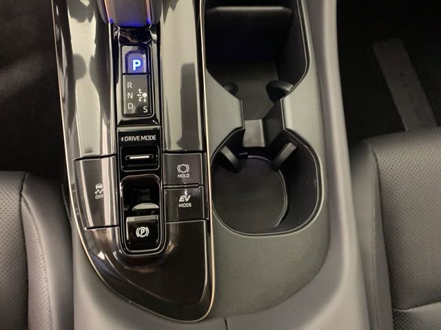 Used 2025 Toyota Crown Signia AWD/4WD image 26
