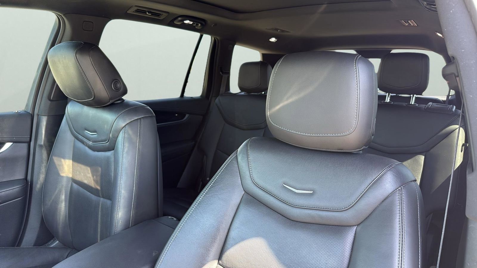 Used 2021 Cadillac XT6 Premium Luxury FWD image 8