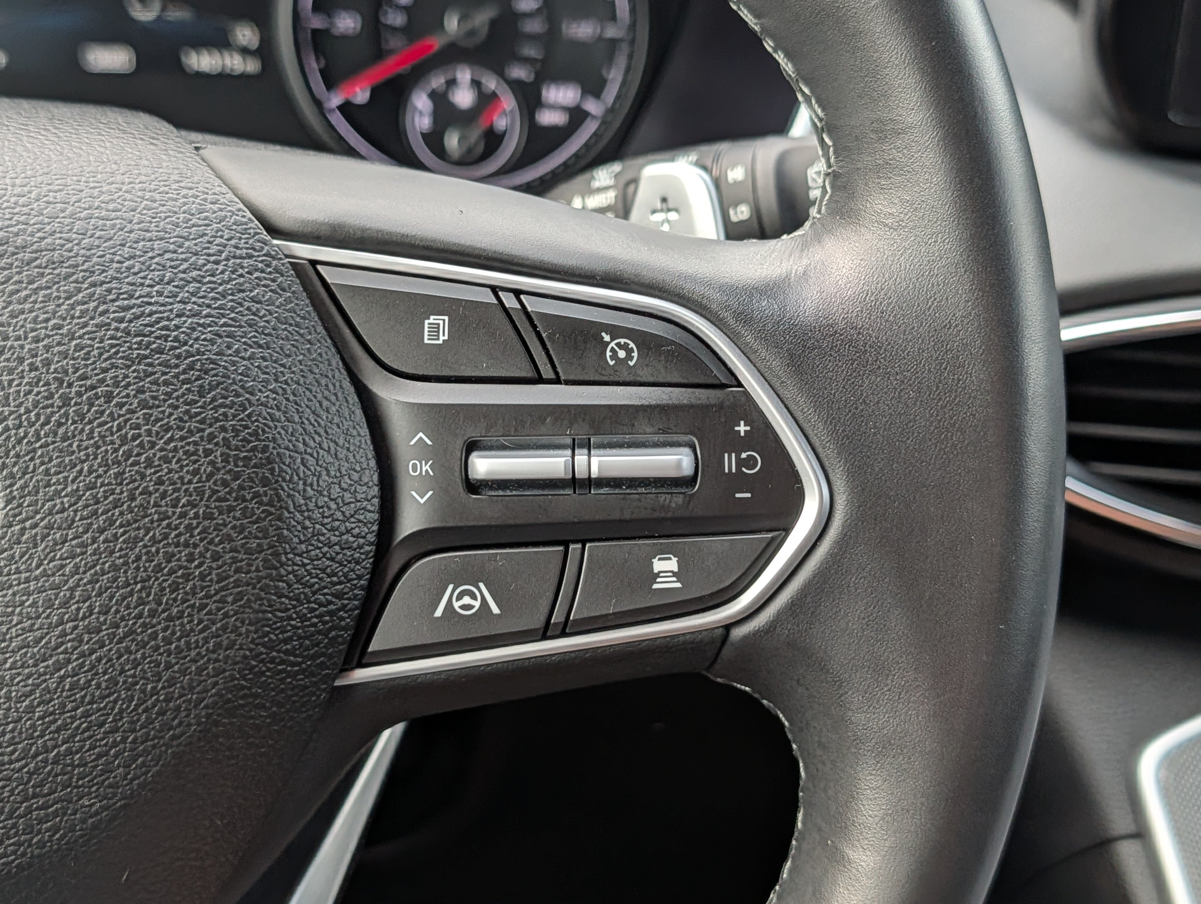 Certified 2023 Hyundai Santa Fe SEL AWD/4WD image 30