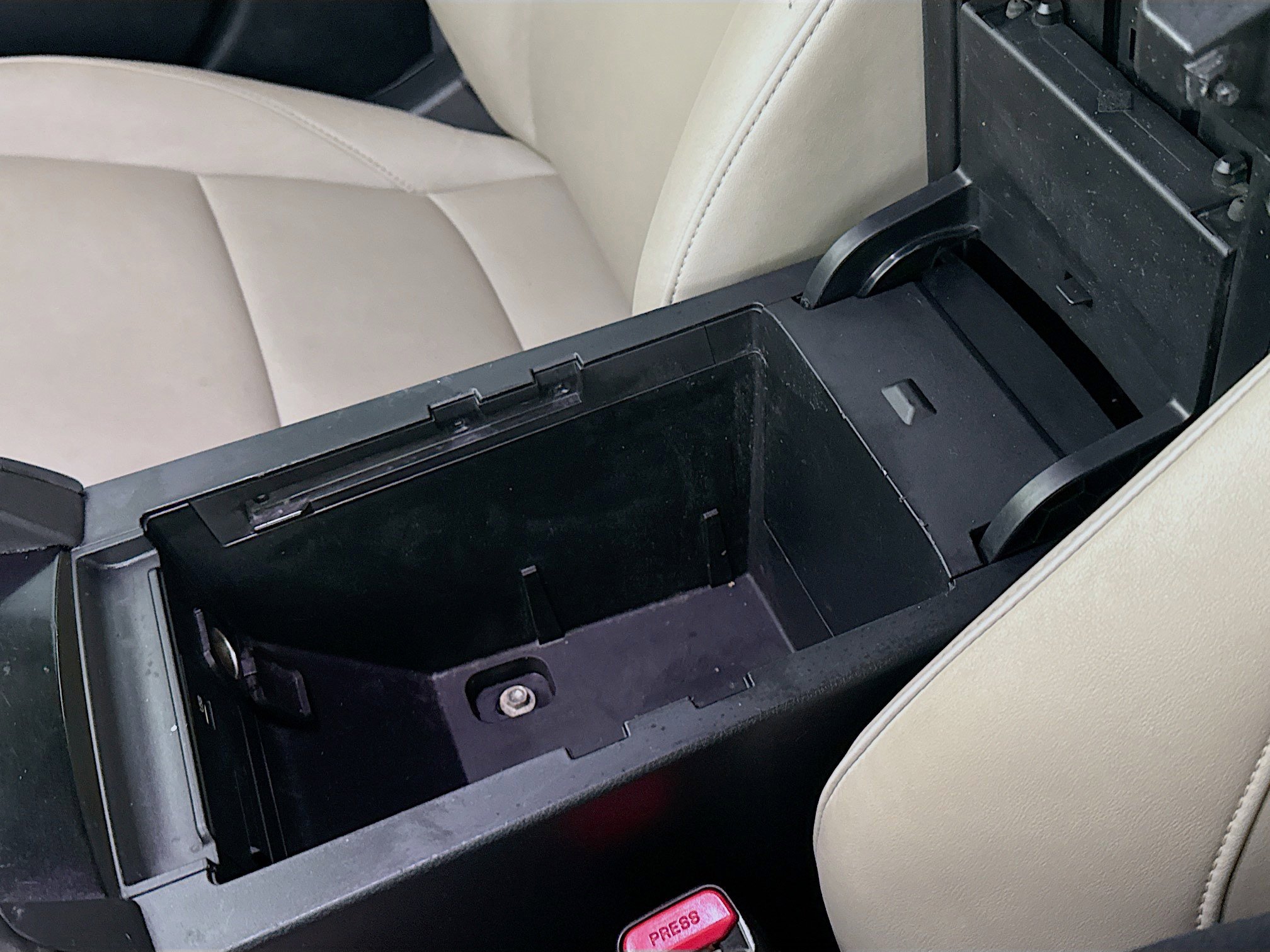 Used 2019 MAZDA MAZDA3 Sedan w/ Preferred Package image 18