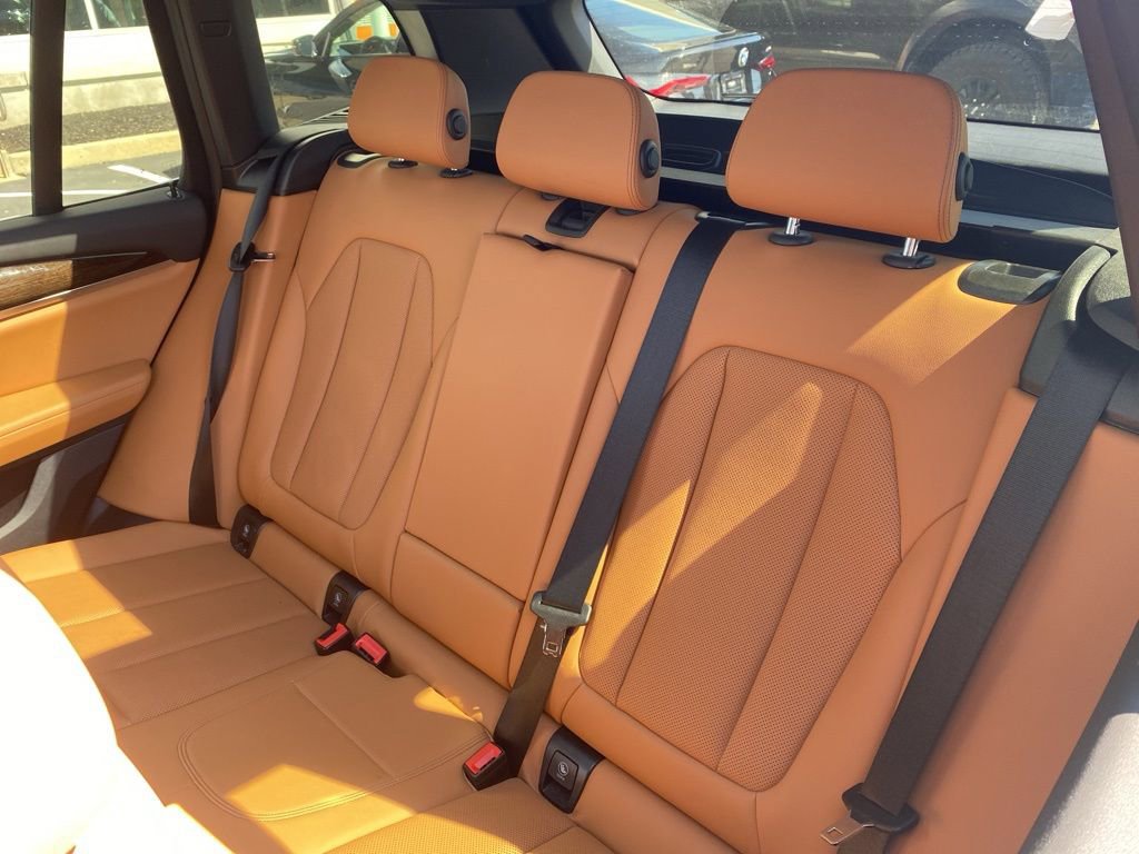 Certified 2024 BMW X3 xDrive30i w/ Convenience Package image 8