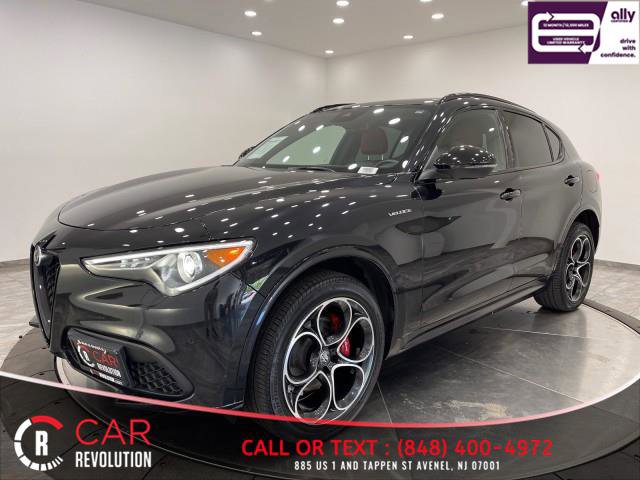 Used 2022 Alfa Romeo Stelvio Veloce image 3