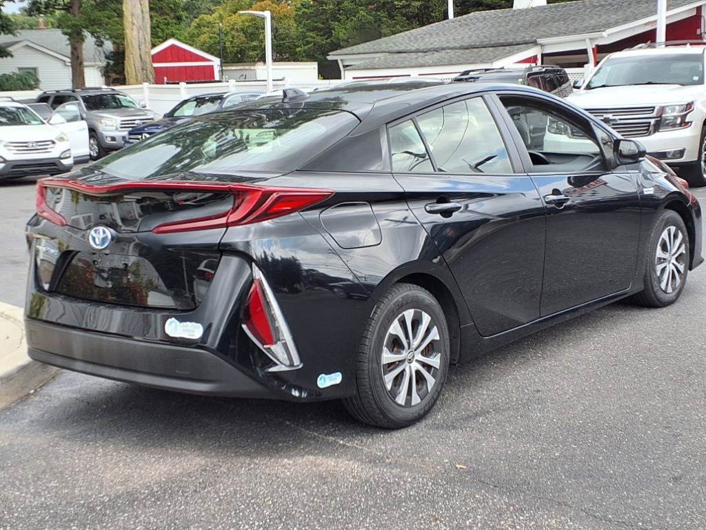 Used 2021 Toyota Prius Prime LE image 5