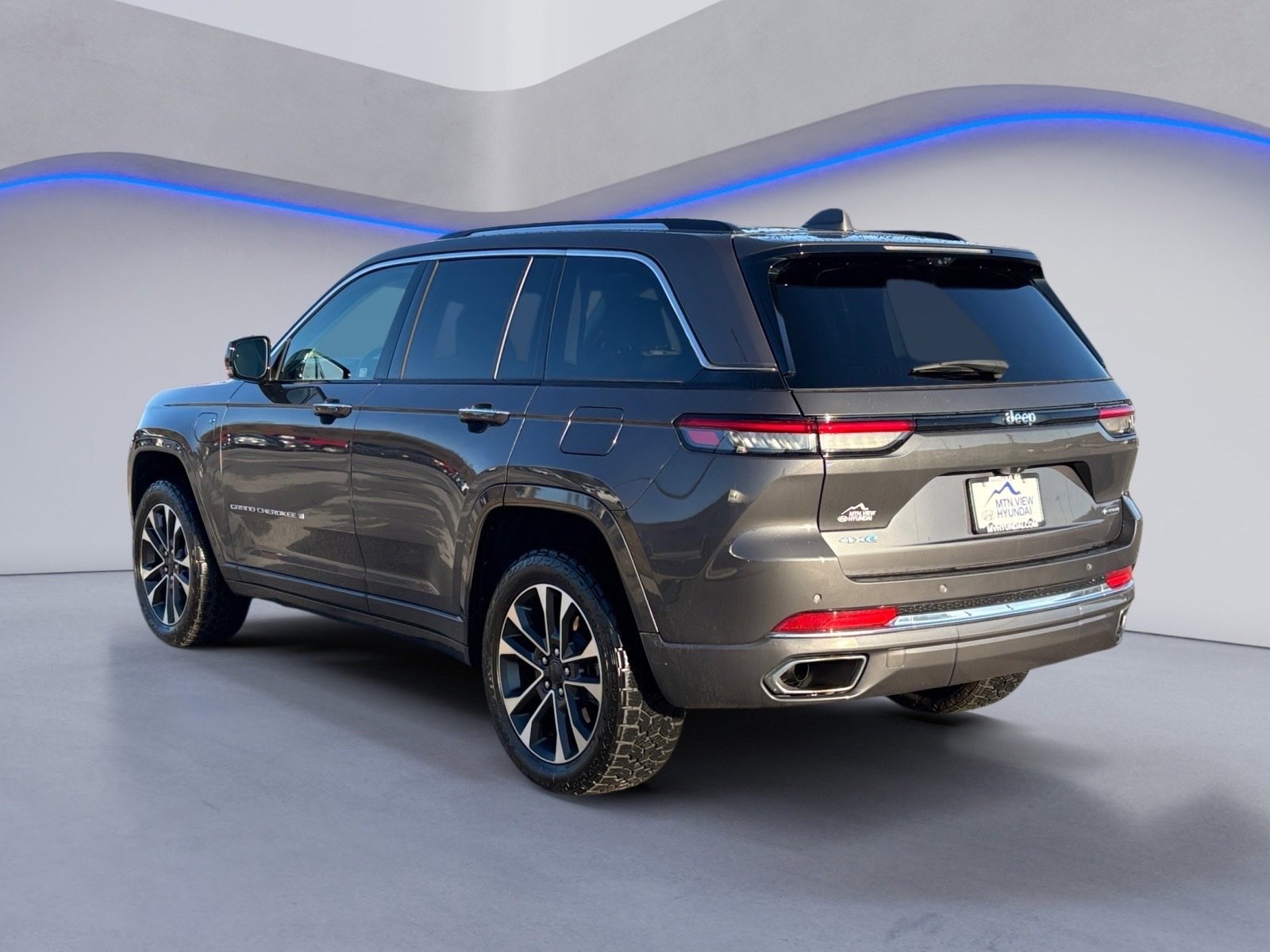 Used 2022 Jeep Grand Cherokee Overland image 5