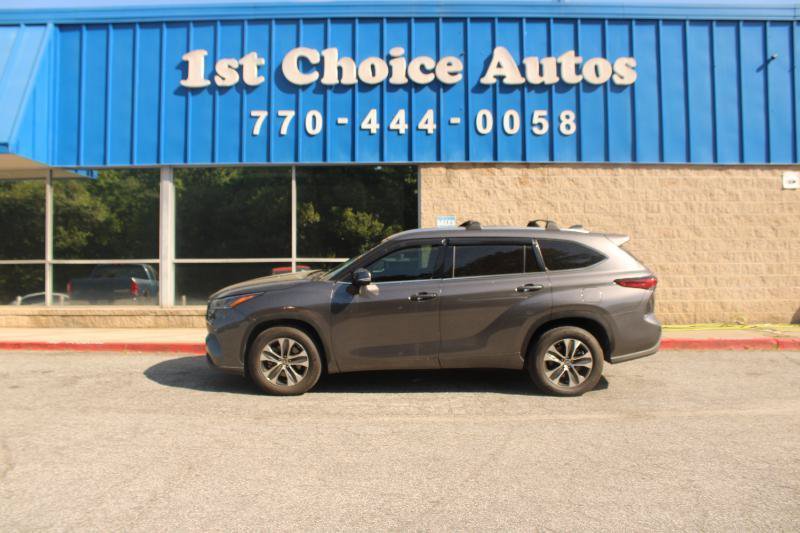 Used 2021 Toyota Highlander XLE FWD image 8