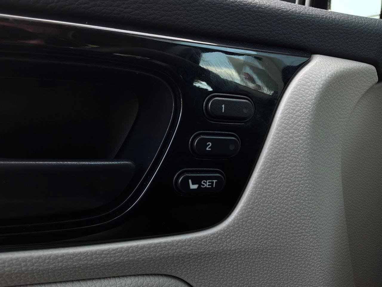 Used 2025 Honda Odyssey Touring image 30