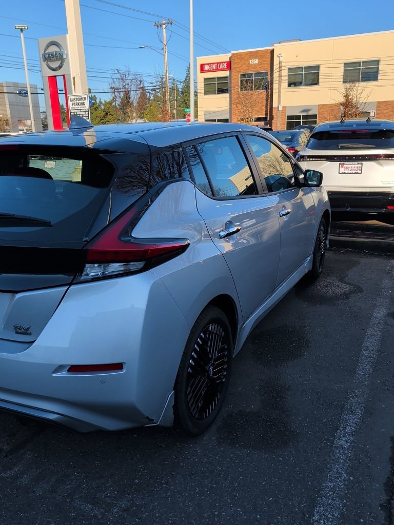 Used 2023 Nissan Leaf SV Plus image 6