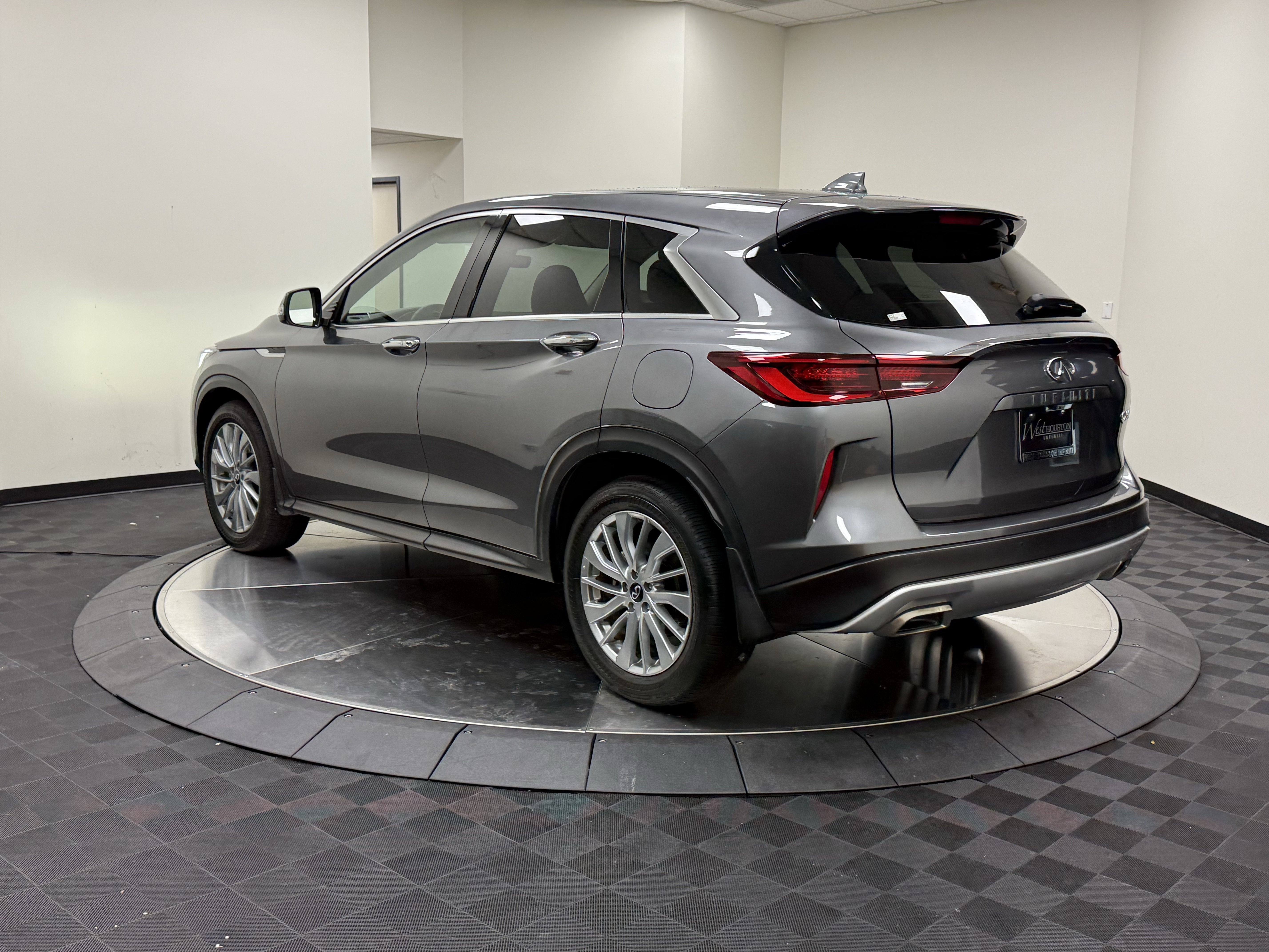 Certified 2023 INFINITI QX50 Pure FWD image 5