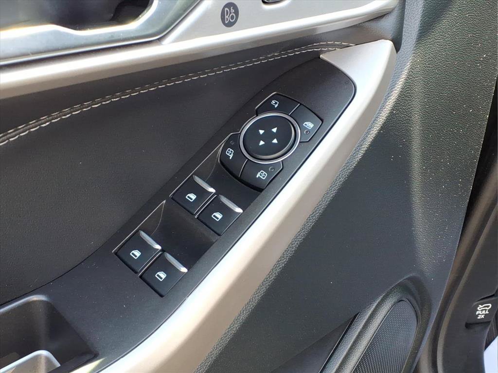 Used 2024 Ford Explorer XLT w/ Equipment Group 202A RWD image 19
