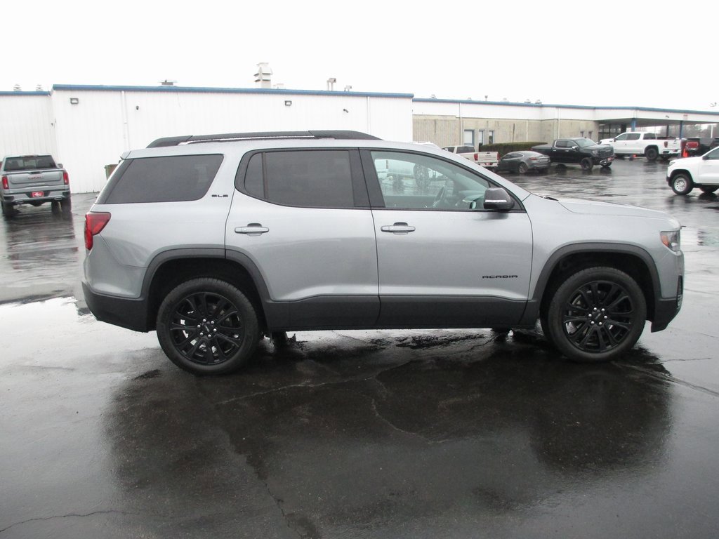 Used 2023 GMC Acadia SLE w/ Driver Convenience Package image 5