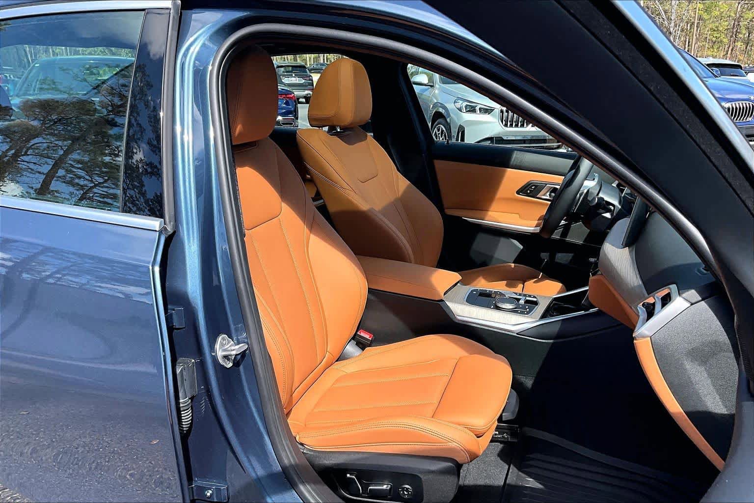 Certified 2025 BMW 330i xDrive Sedan w/ Premium Package image 9