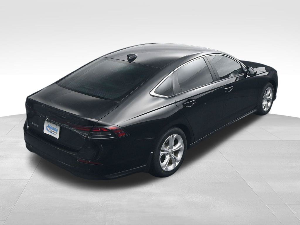 Used 2025 Honda Accord LX image 35