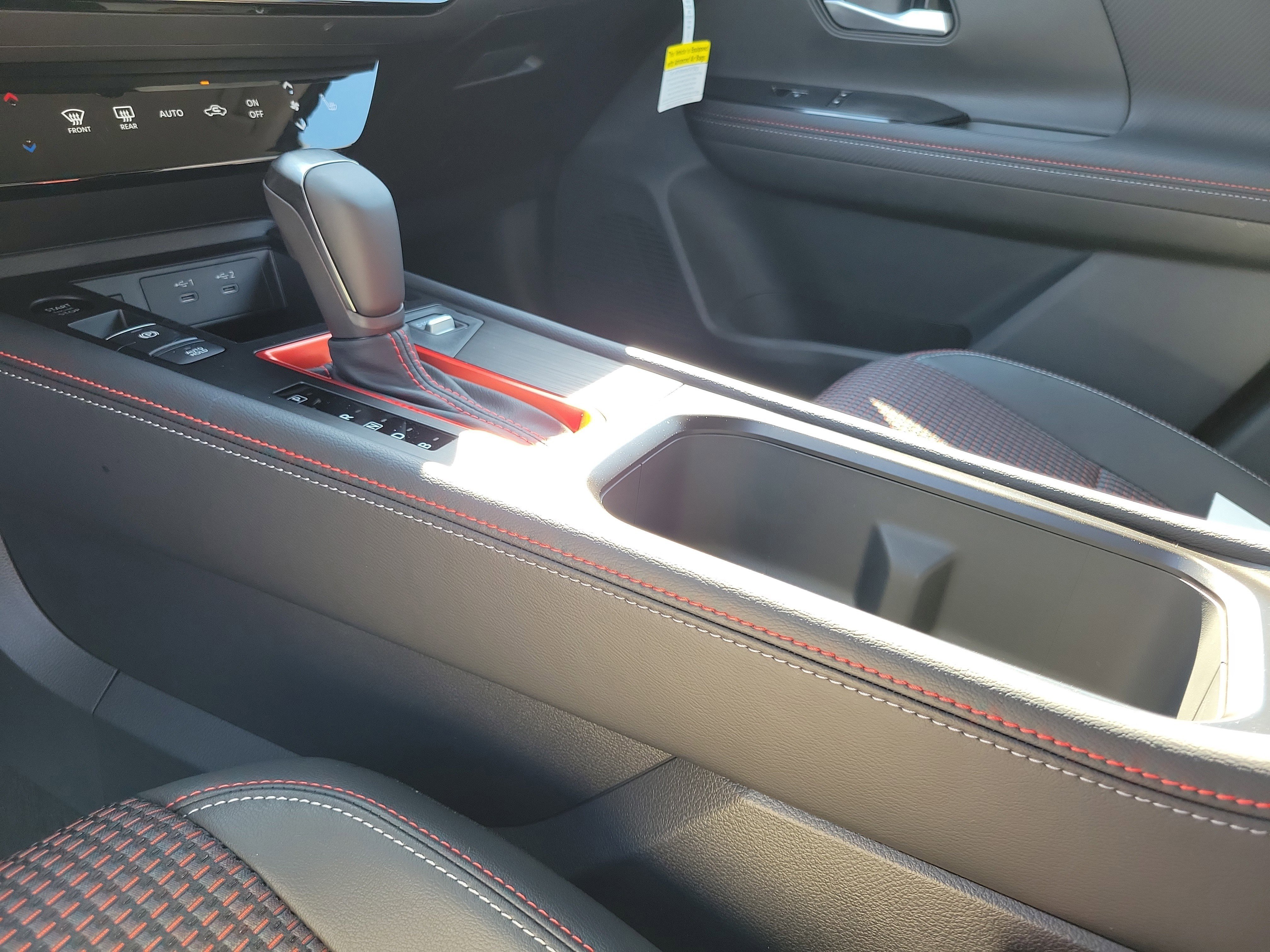 New 2026 Nissan Kicks SR w/ Cold Weather Package image 29