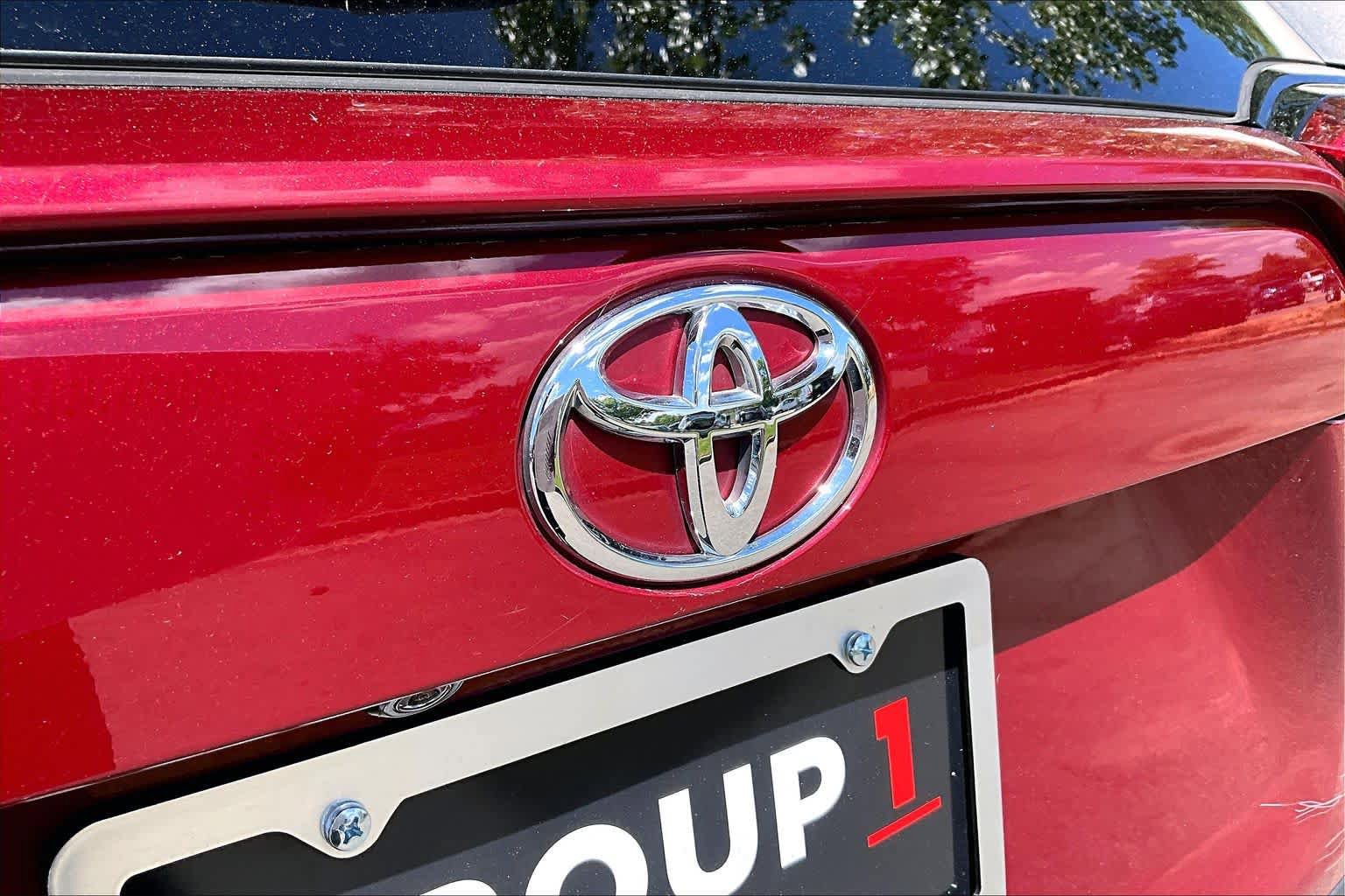 Used 2019 Toyota RAV4 Adventure w/ All Weather Liner Package AWD/4WD image 31