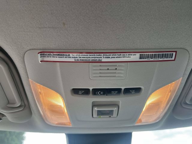 Used 2021 Toyota Corolla LE FWD image 29