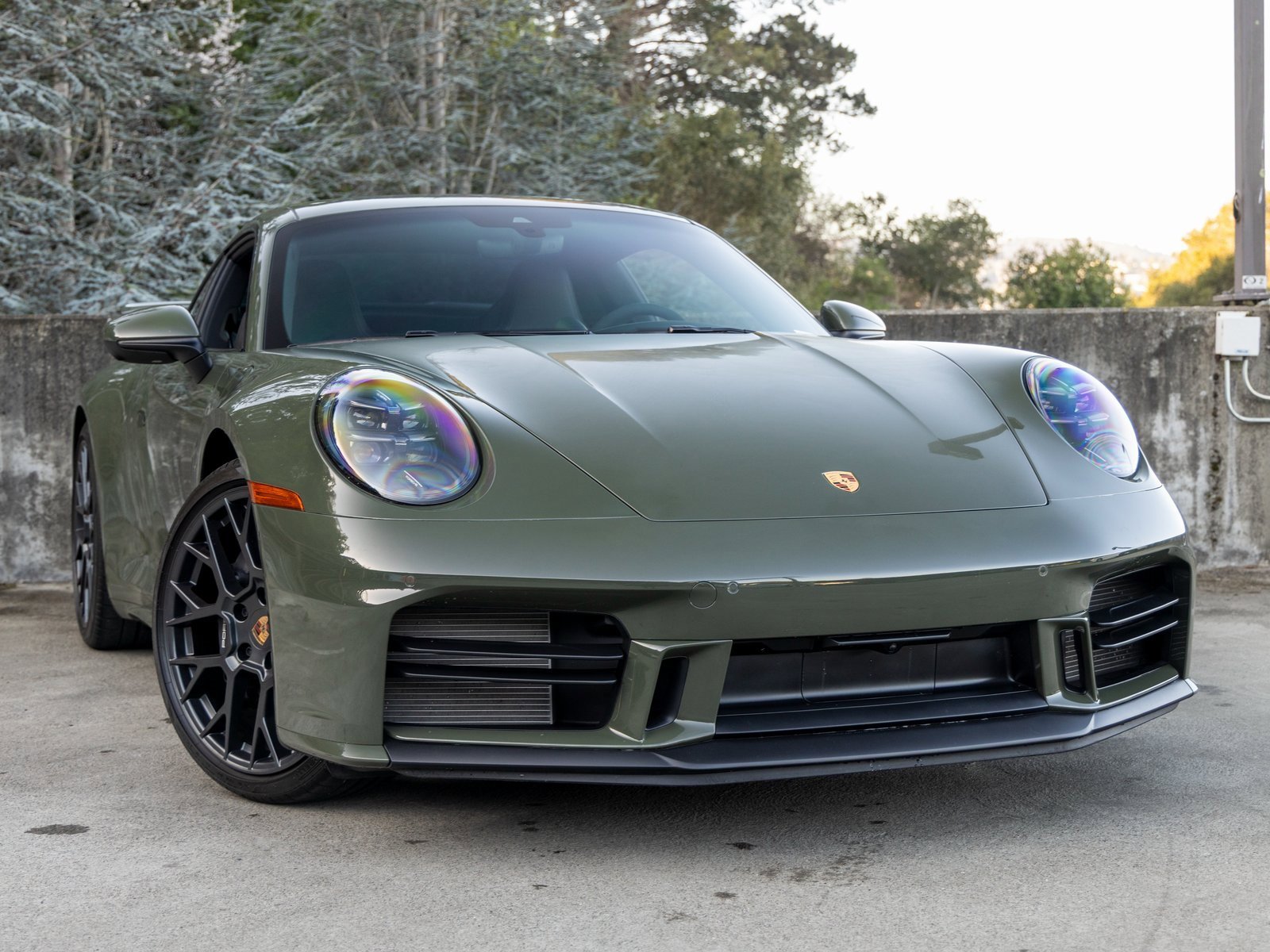 Certified 2025 Porsche 911 Carrera image 9