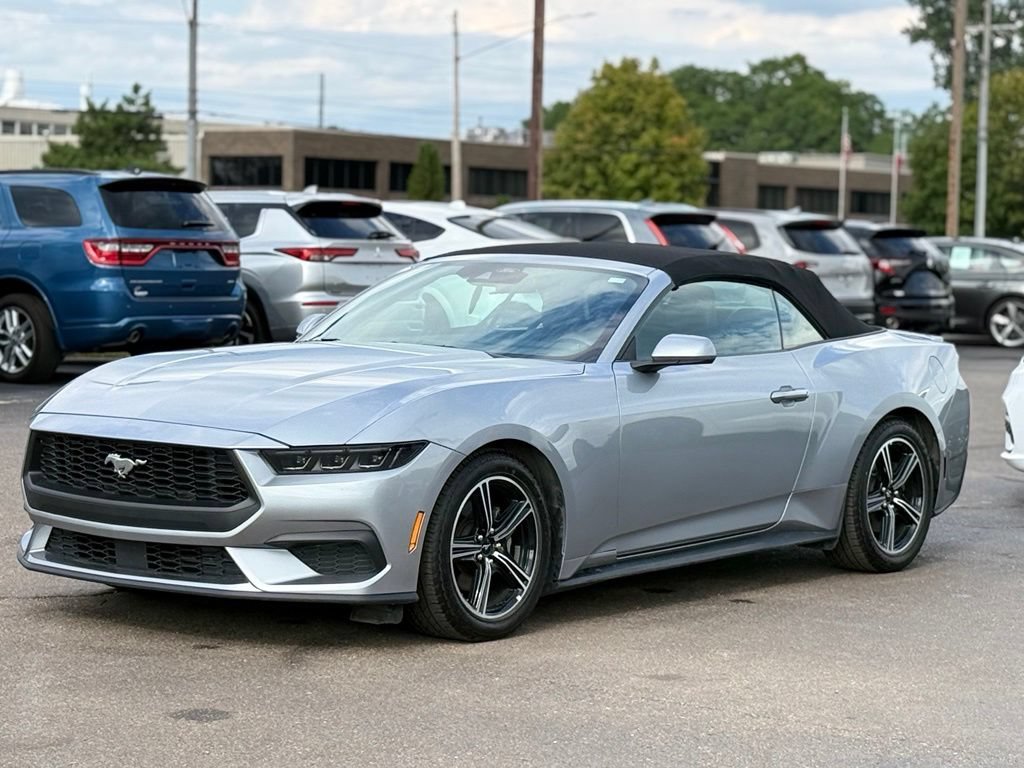 Used 2025 Ford Mustang Premium RWD image 40