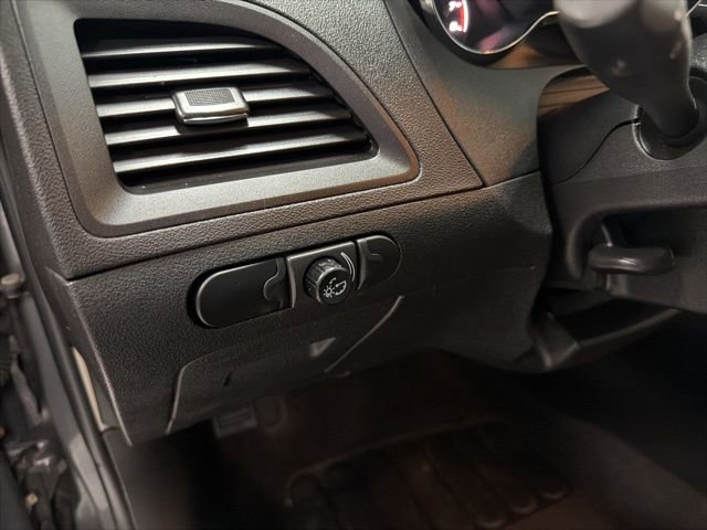 Used 2009 Chevrolet Malibu LT w/ Power Convenience Package image 18