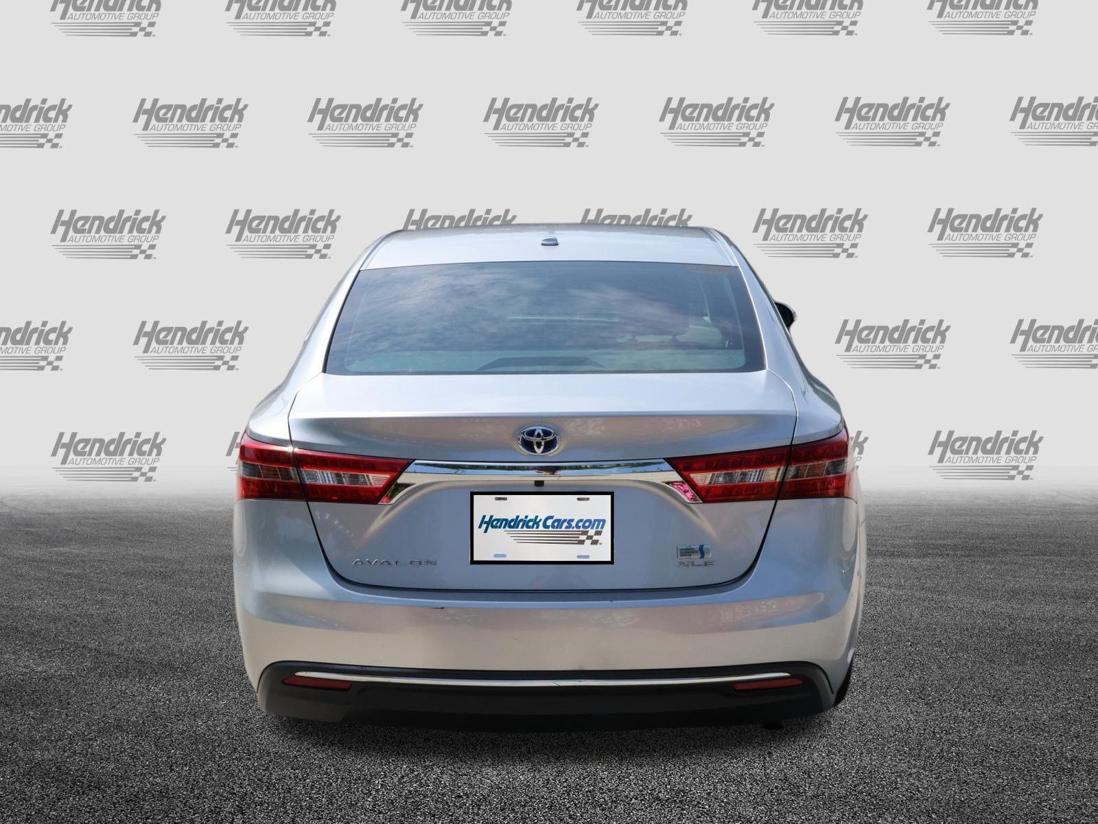 Used 2018 Toyota Avalon XLE Premium w/ All Weather Liner Package FWD image 8