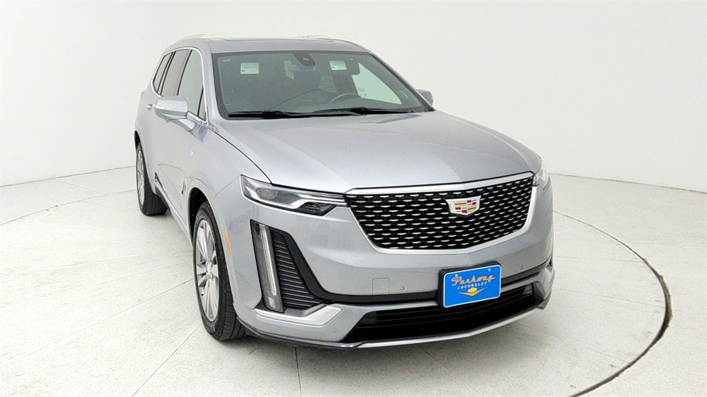 Used 2025 Cadillac XT6 Premium Luxury image 9