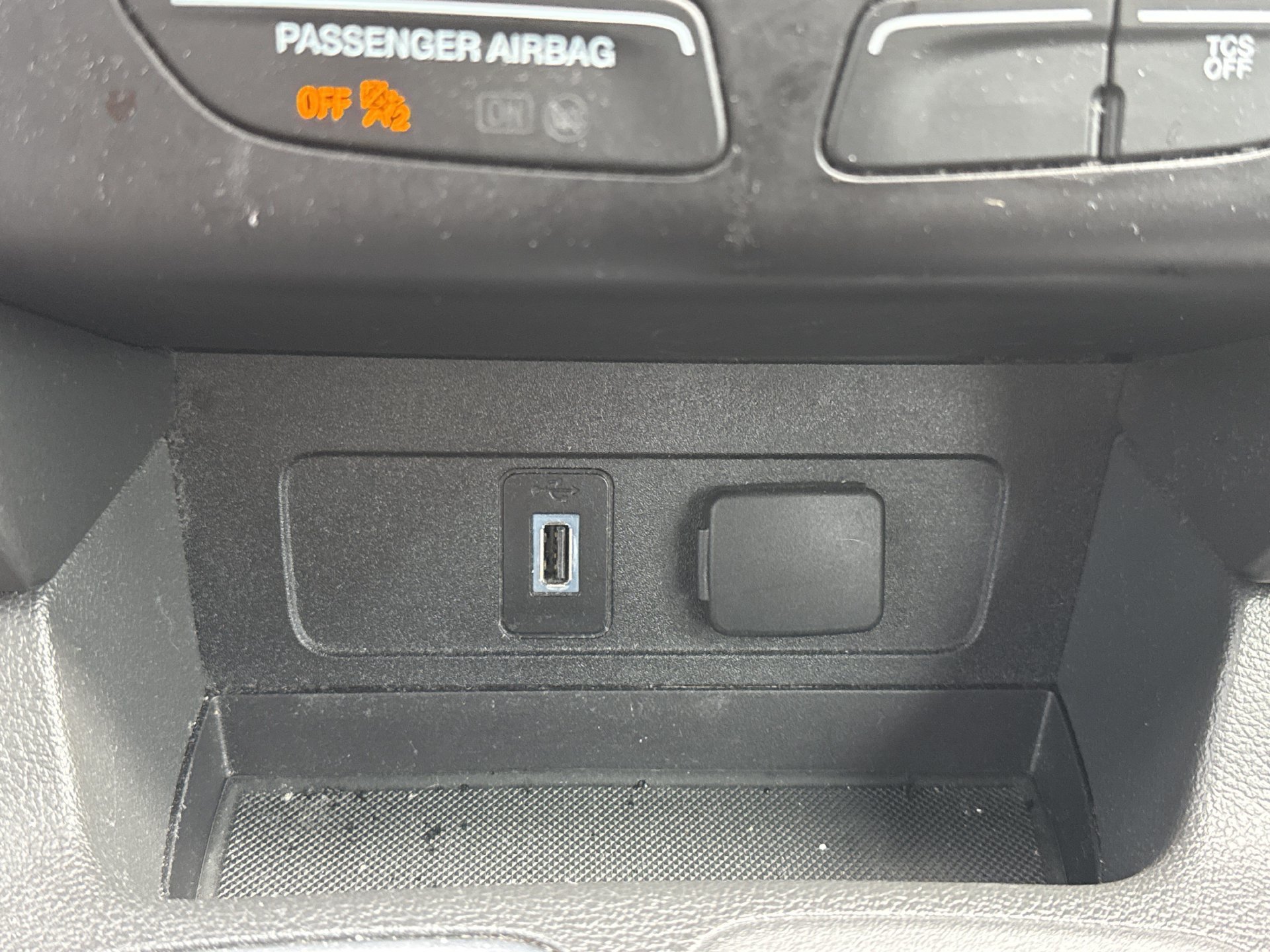Used 2017 Ford Escape S FWD image 6