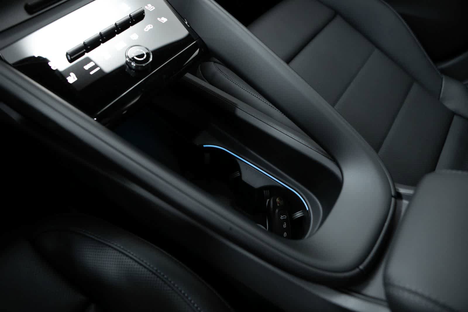 New 2026 Porsche Macan Electric RWD image 29