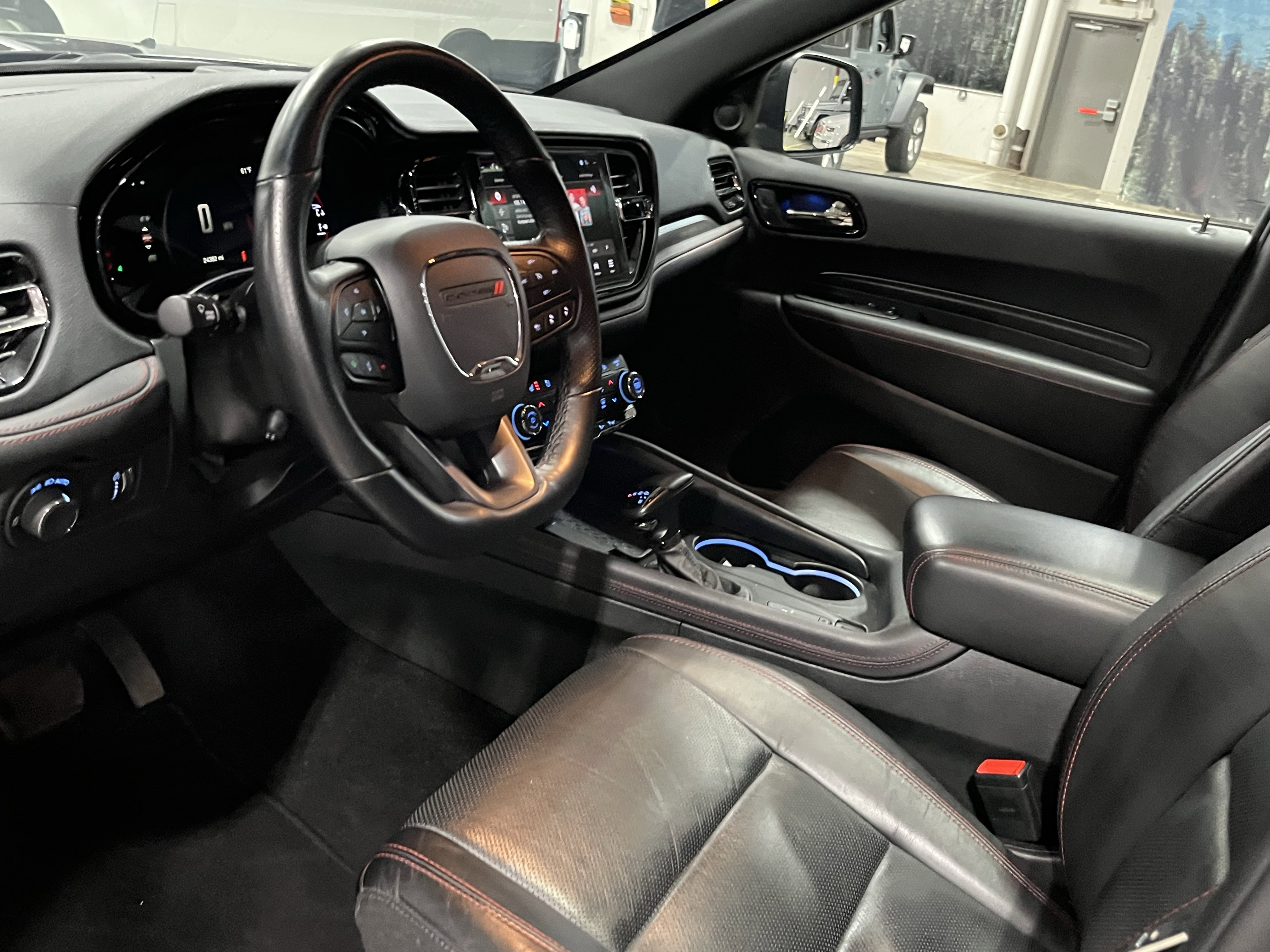Certified 2025 Dodge Durango R/T image 9