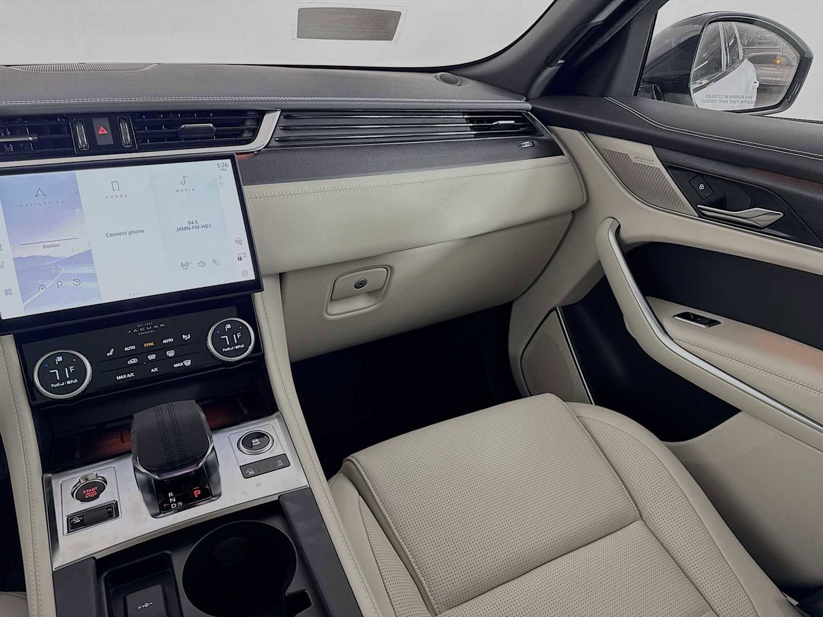 New 2025 Jaguar F-PACE R-Dynamic S image 22