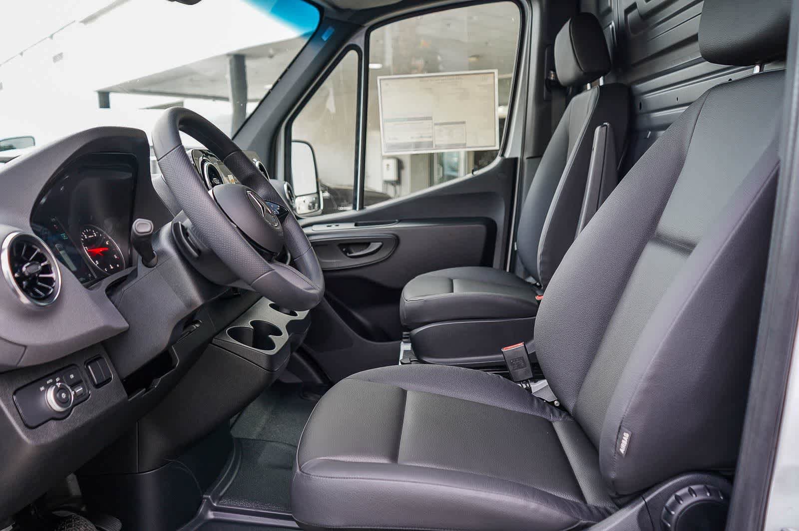 Used 2026 Mercedes-Benz Sprinter 2500 image 20