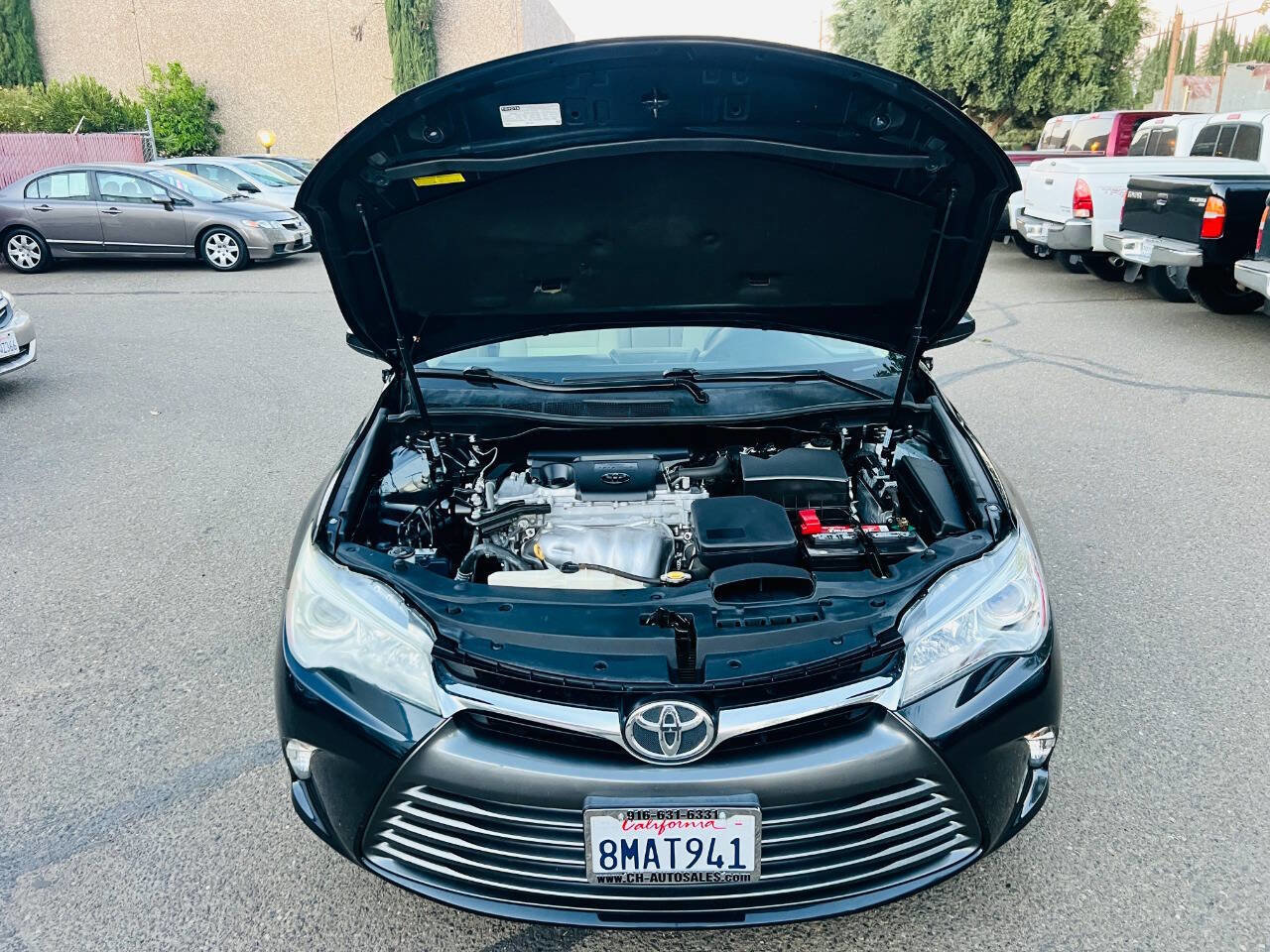 Used 2015 Toyota Camry LE FWD image 11